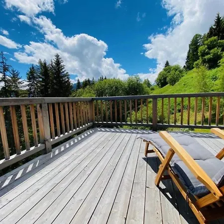 Chalet Le Iceberg Ski, Hike, E-bike Sauna Ever! 度假居 *